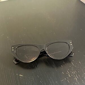 Solid and striped le specs